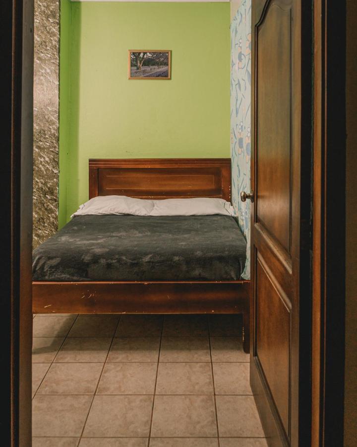 Wild Incas Hostel Куэнка Экстерьер фото